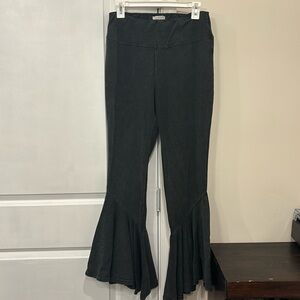 Jegging style black bell bottoms